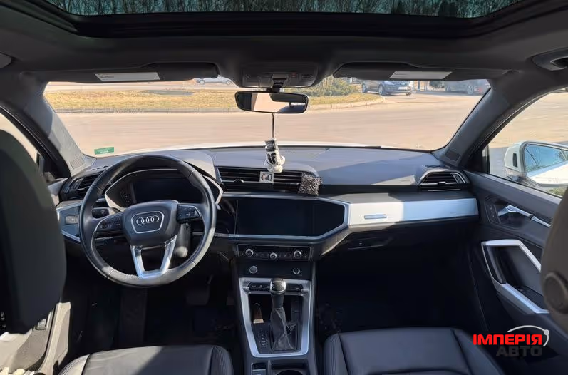 Audi Q3 - фото 7
