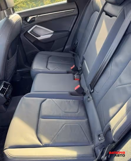 Audi Q3 - фото 9