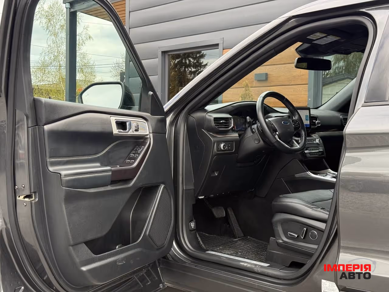 Ford Explorer - фото 20