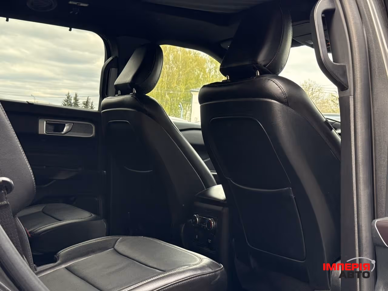 Ford Explorer - фото 55