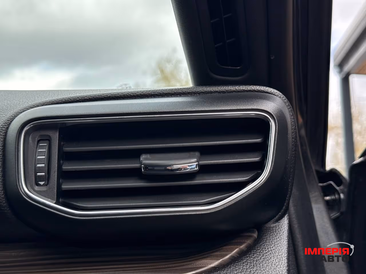 Ford Explorer - фото 62