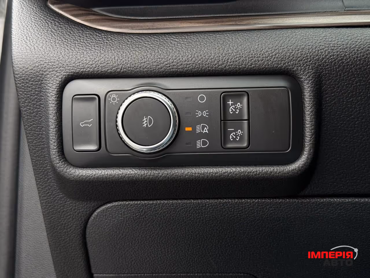 Ford Explorer - фото 28