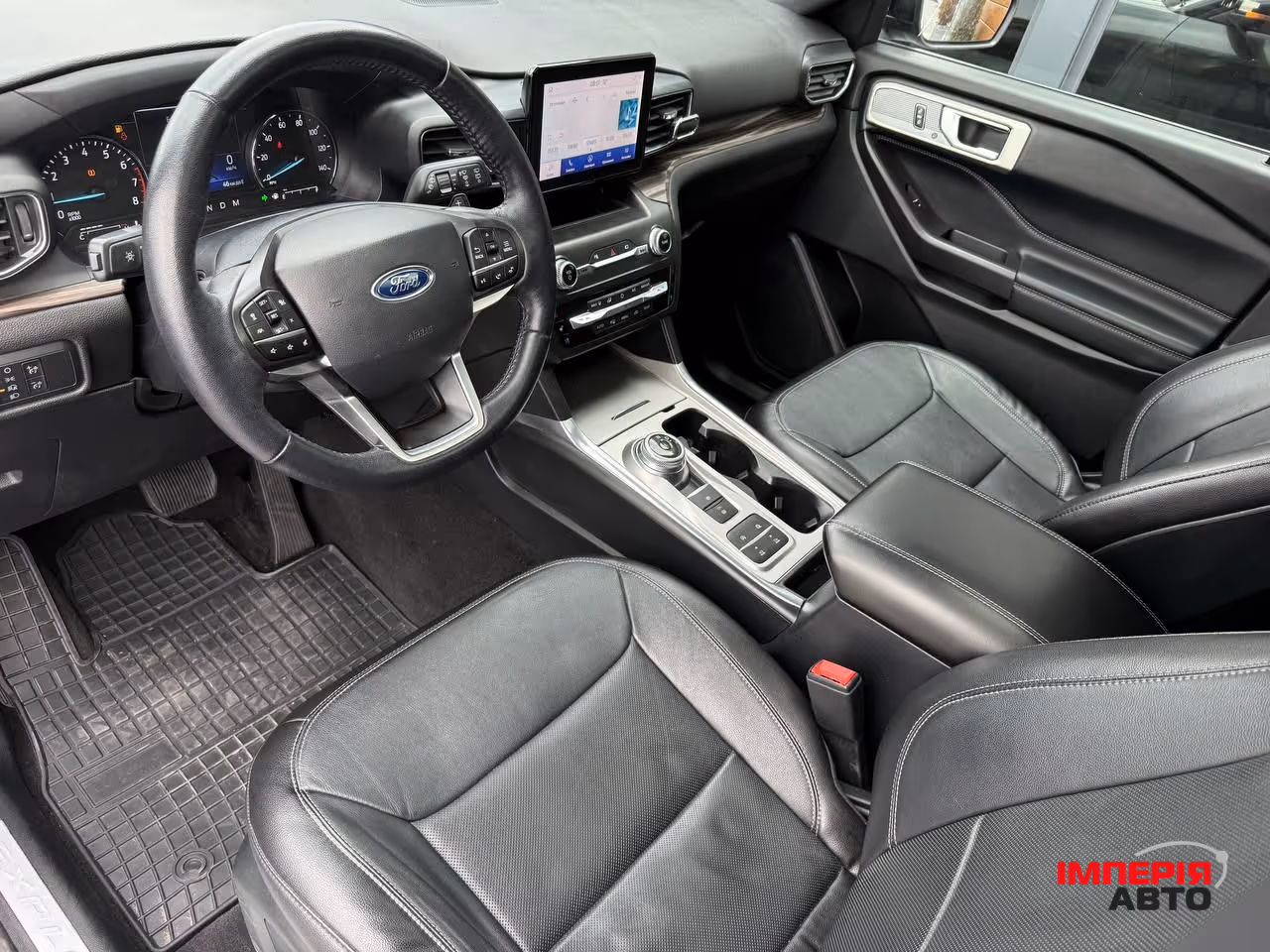 Ford Explorer - фото 26
