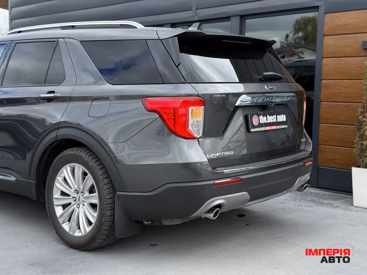 Ford Explorer - фото 10