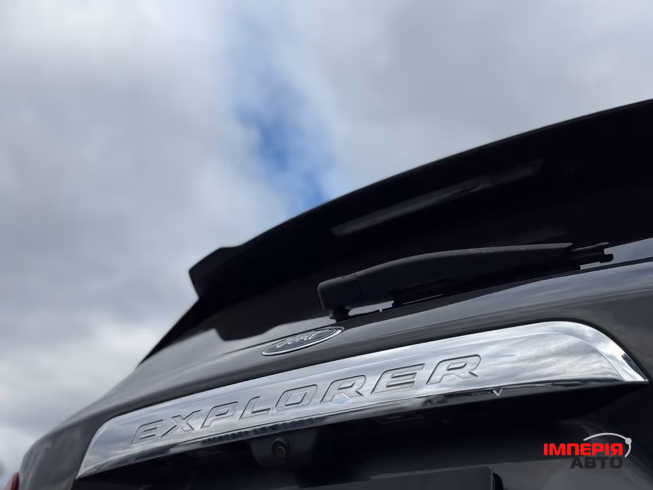 Ford Explorer - фото 13