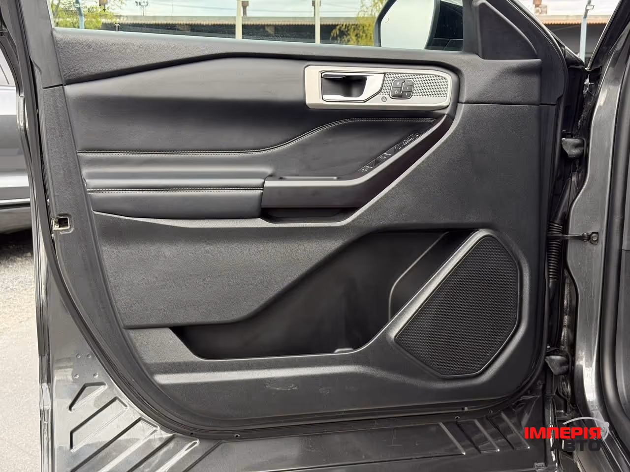 Ford Explorer - фото 21