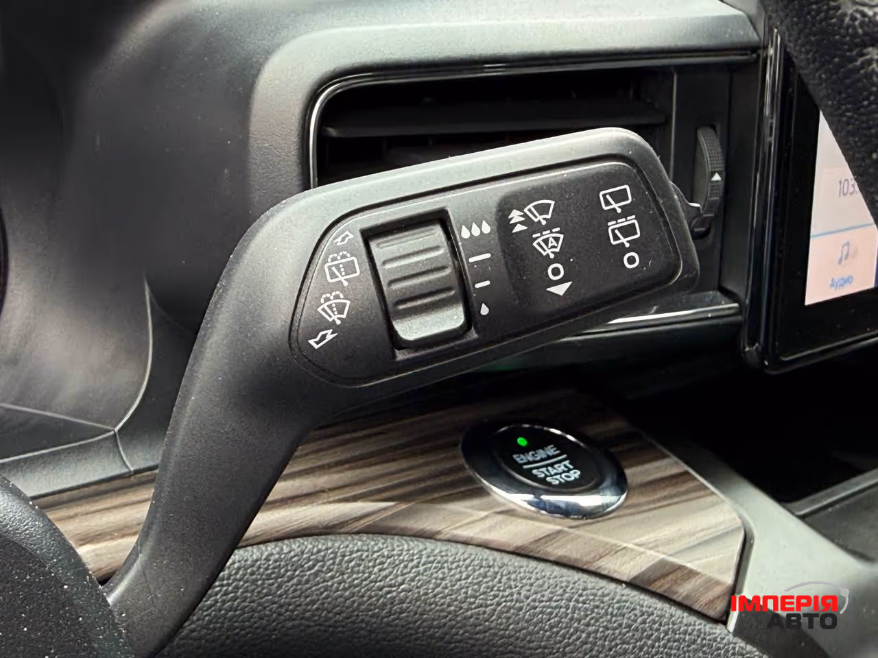 Ford Explorer - фото 33