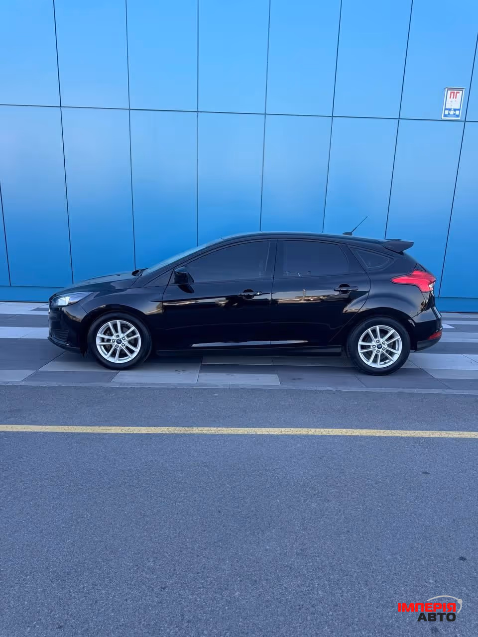 Ford Focus - фото 1