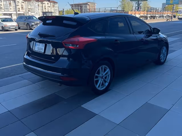 Ford Focus - фото 3