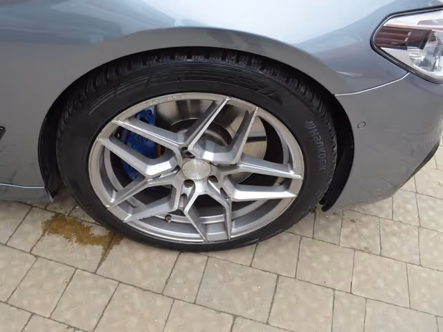 BMW M5 - фото 4
