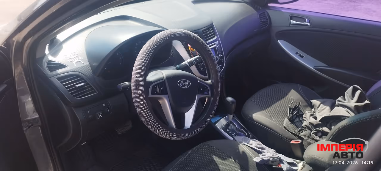 Hyundai Accent - фото 7