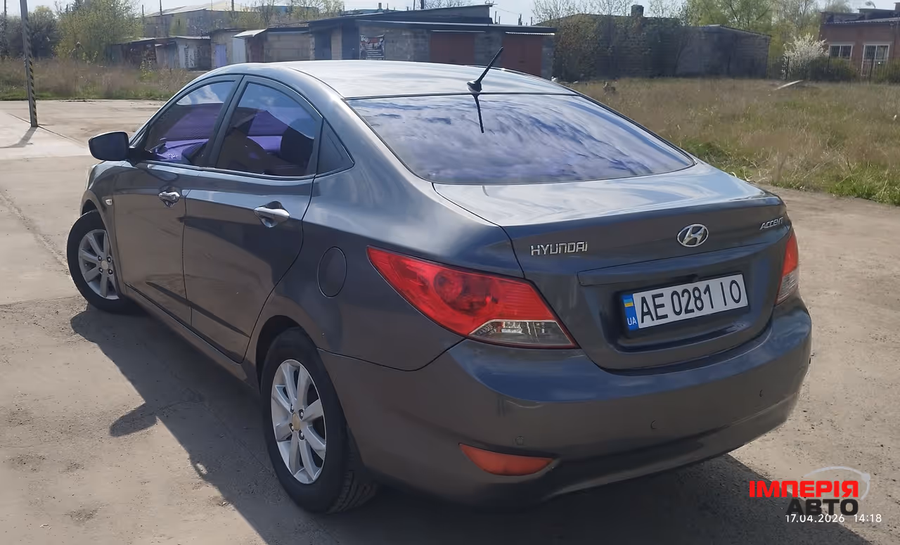 Hyundai Accent - фото 3