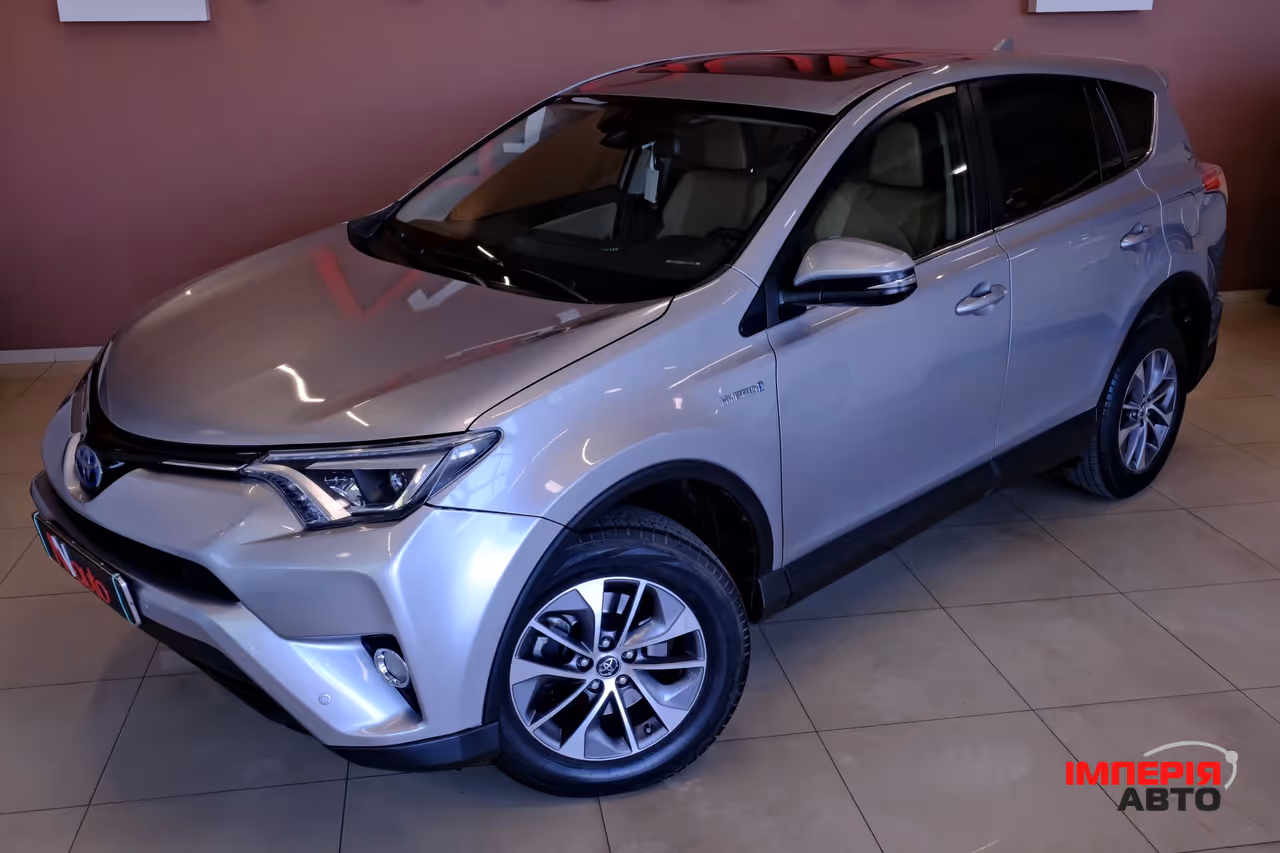 Toyota RAV4 - фото 2