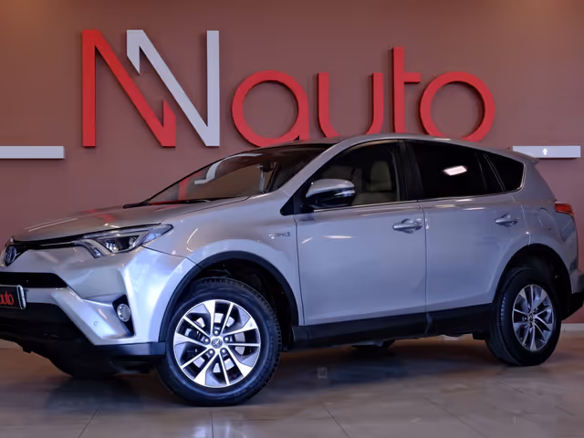 Toyota RAV4 - фото 1
