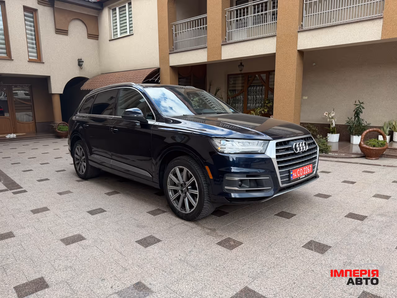 Audi Q7 - фото 14
