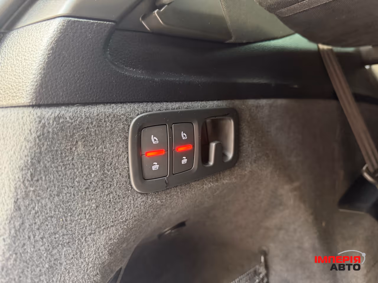 Audi Q7 - фото 20