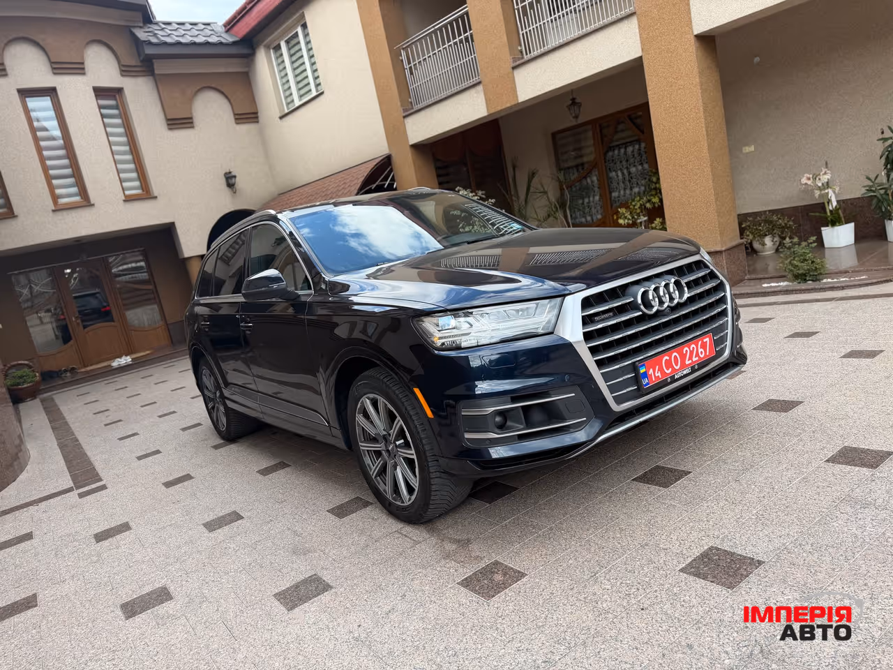 Audi Q7 - фото 15