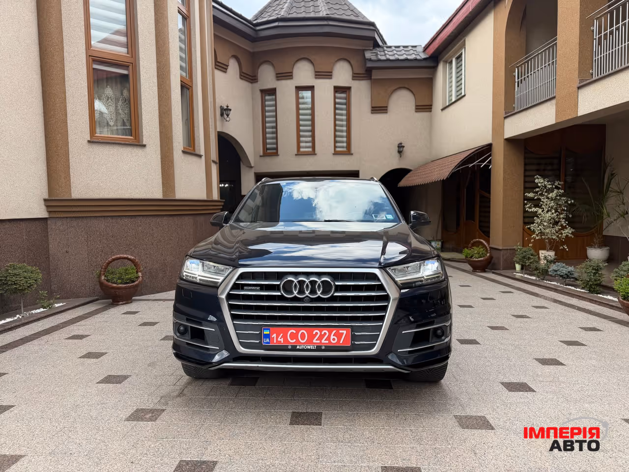 Audi Q7 - фото 16