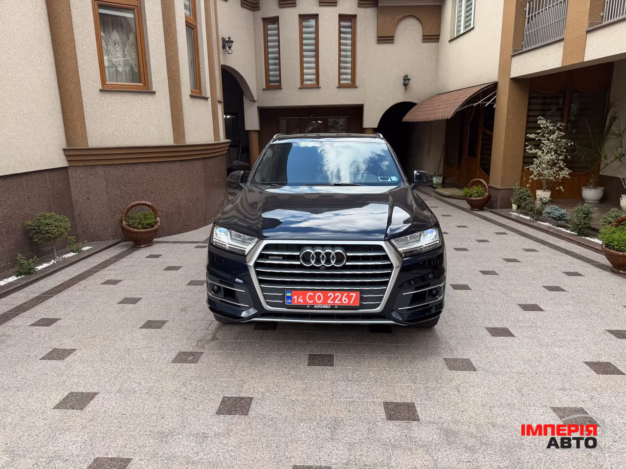Audi Q7 - фото 17
