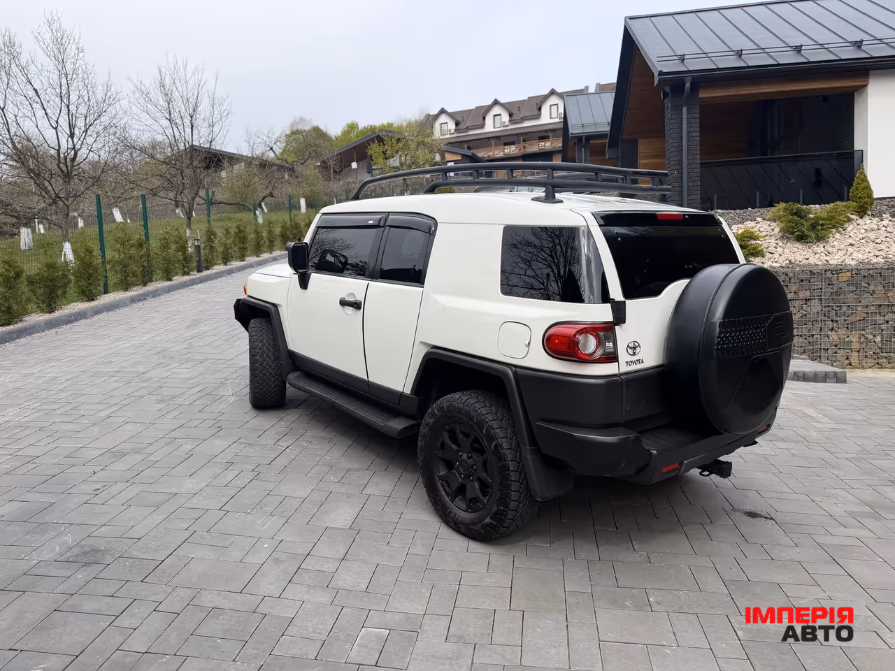 Toyota FJ Cruiser - фото 10