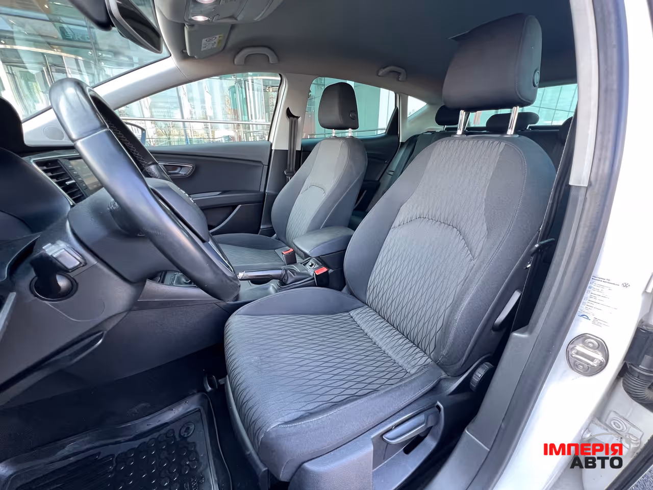 SEAT Leon - фото 12