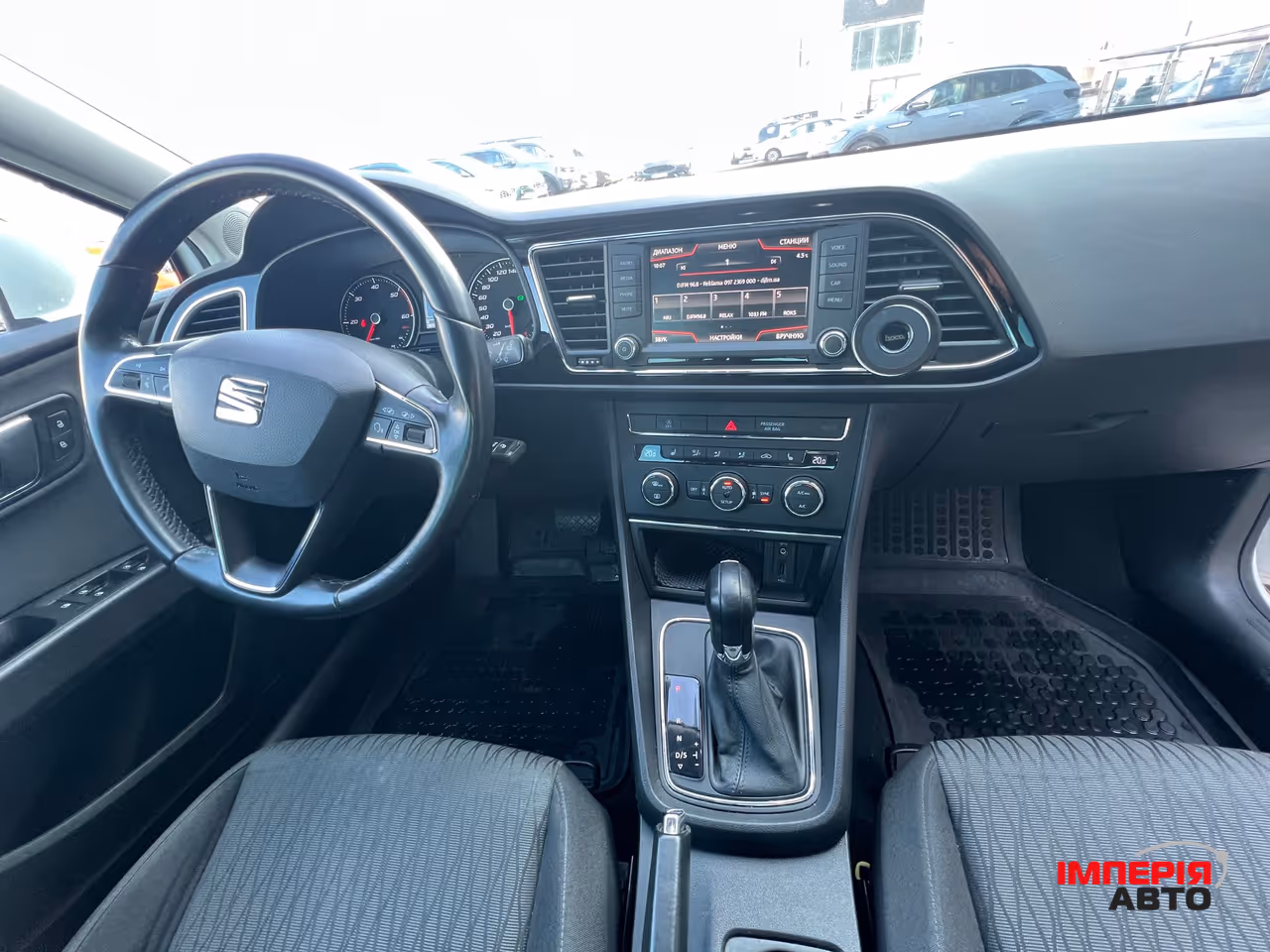 SEAT Leon - фото 25