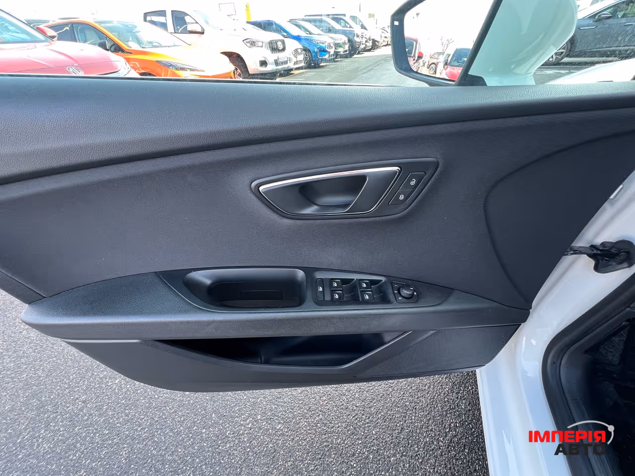 SEAT Leon - фото 15