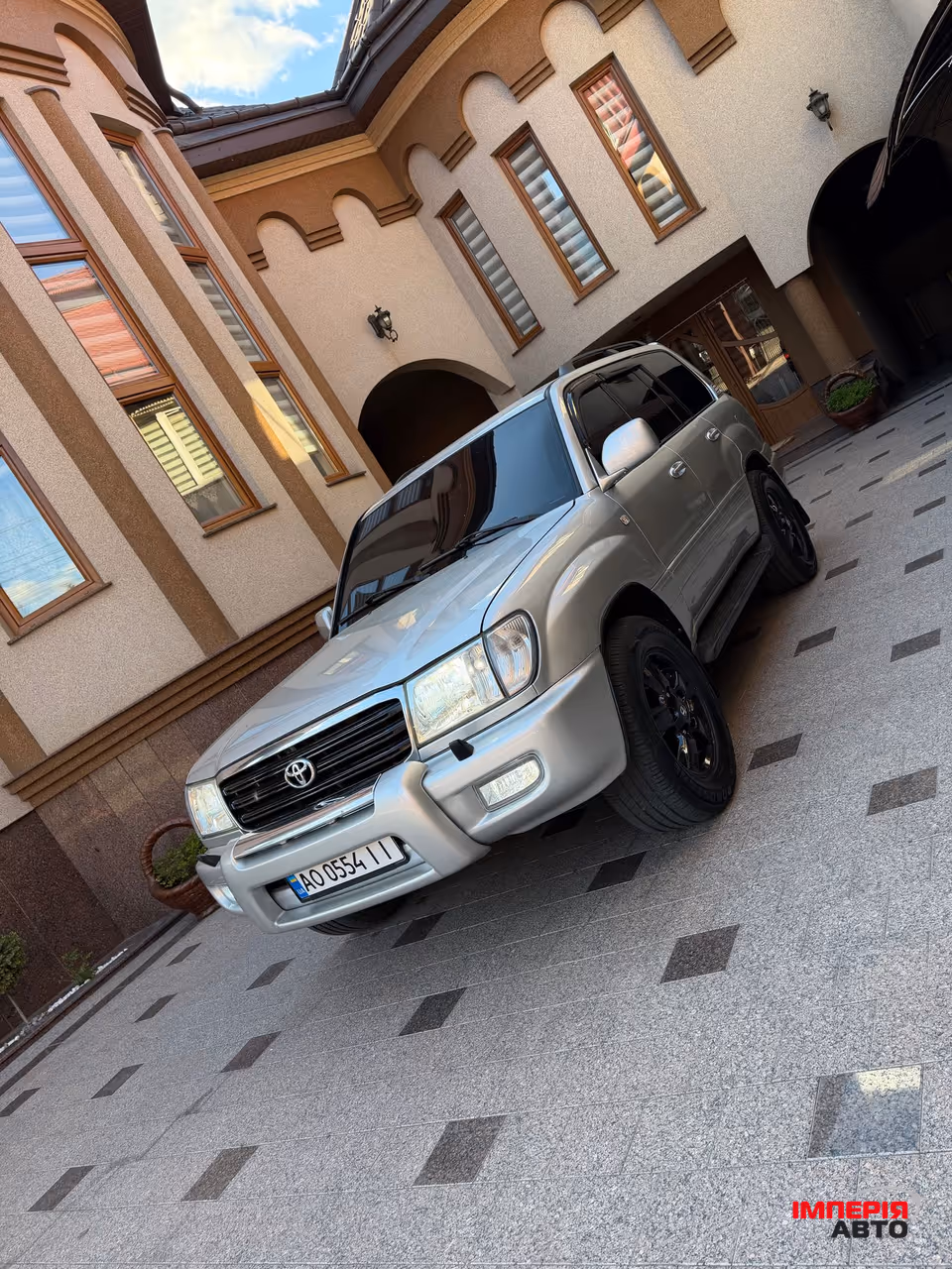 Toyota Land Cruiser - фото 2