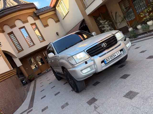 Toyota Land Cruiser - фото 5
