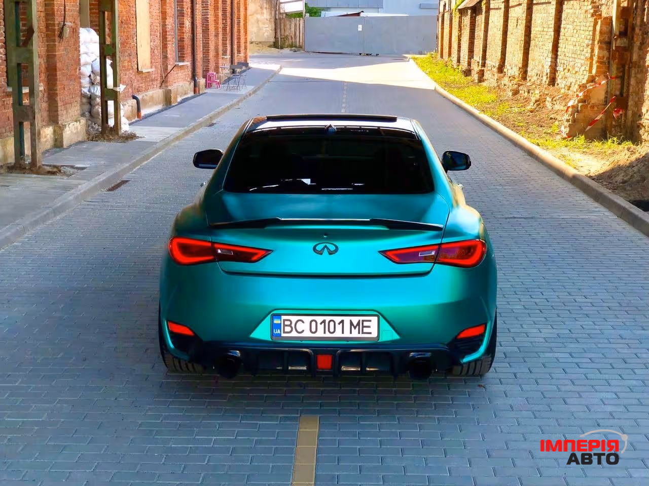 Infiniti Q60 - фото 2