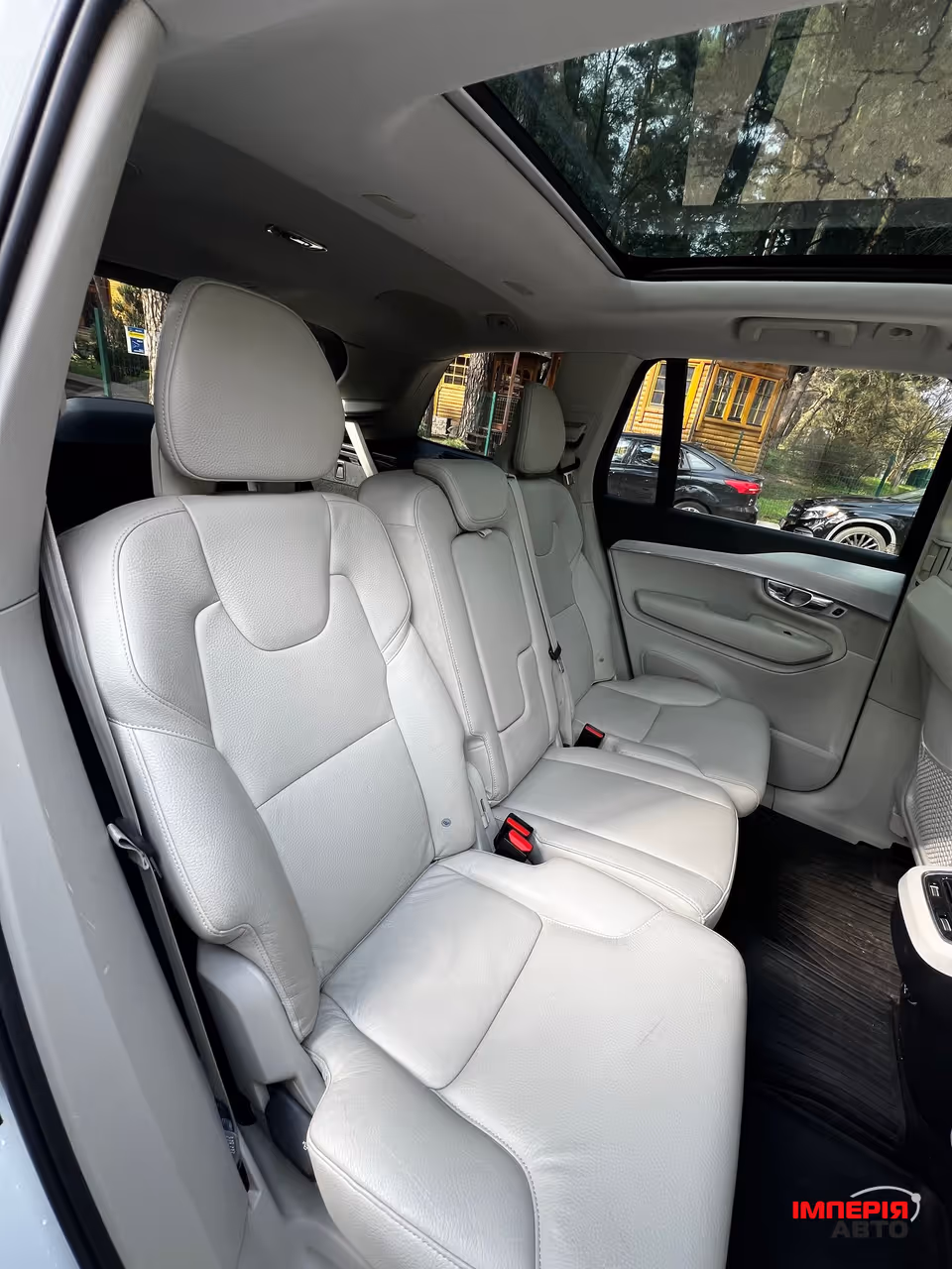 Volvo XC90 - фото 15