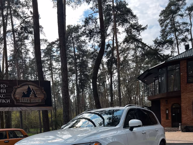 Volvo XC90 - фото 3