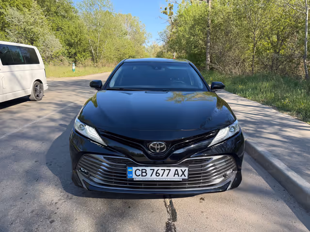 Toyota Camry - фото 2