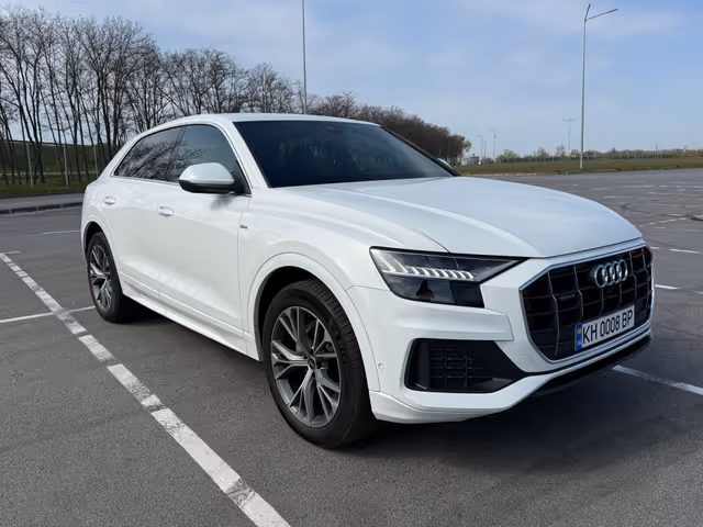 Audi Q8 - фото 3