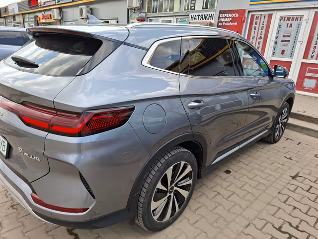 BYD Song Plus - фото 4