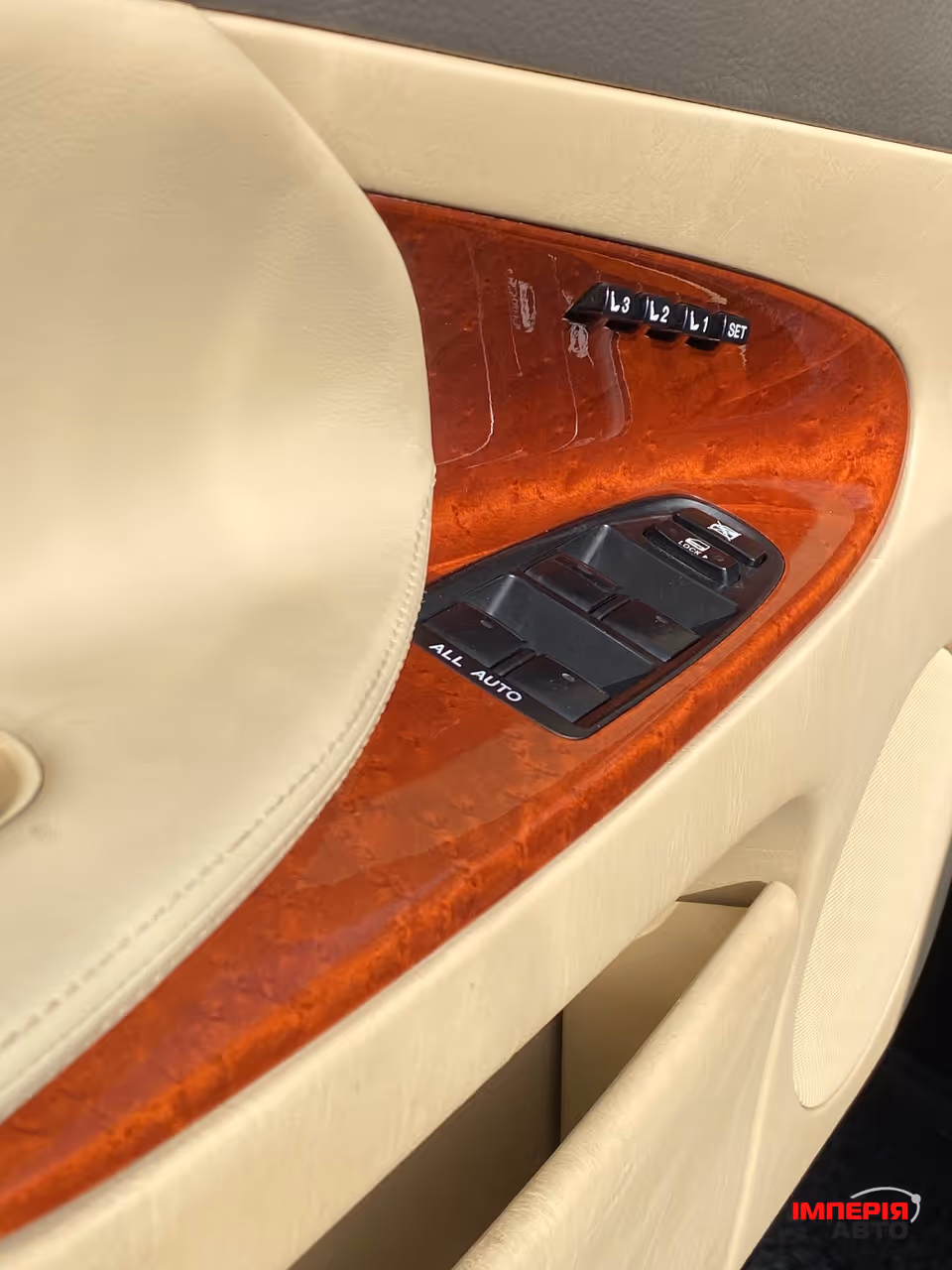 Lexus GS - фото 12