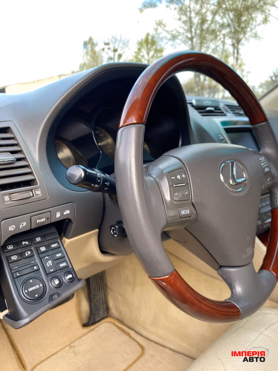Lexus GS - фото 25