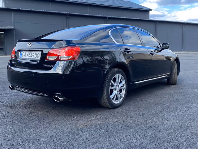 Lexus GS - фото 3