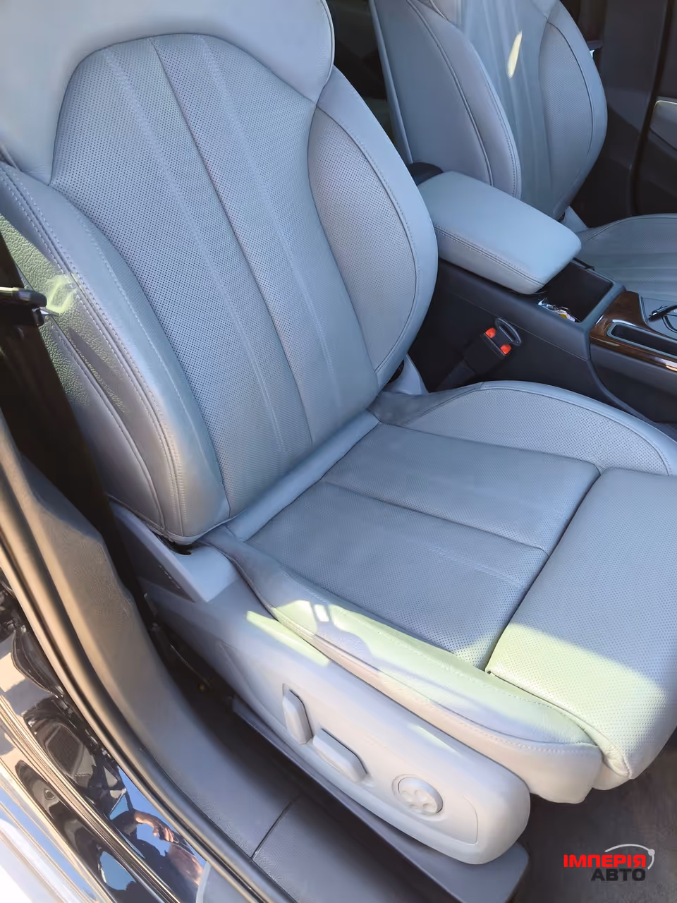 Audi A4 - фото 69