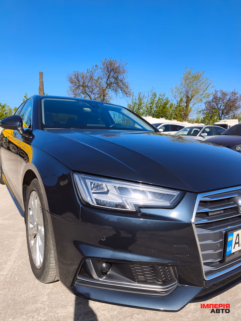 Audi A4 - фото 15
