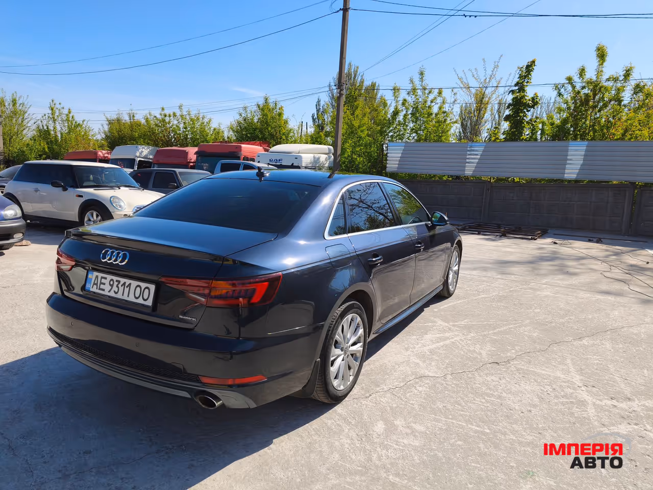 Audi A4 - фото 25