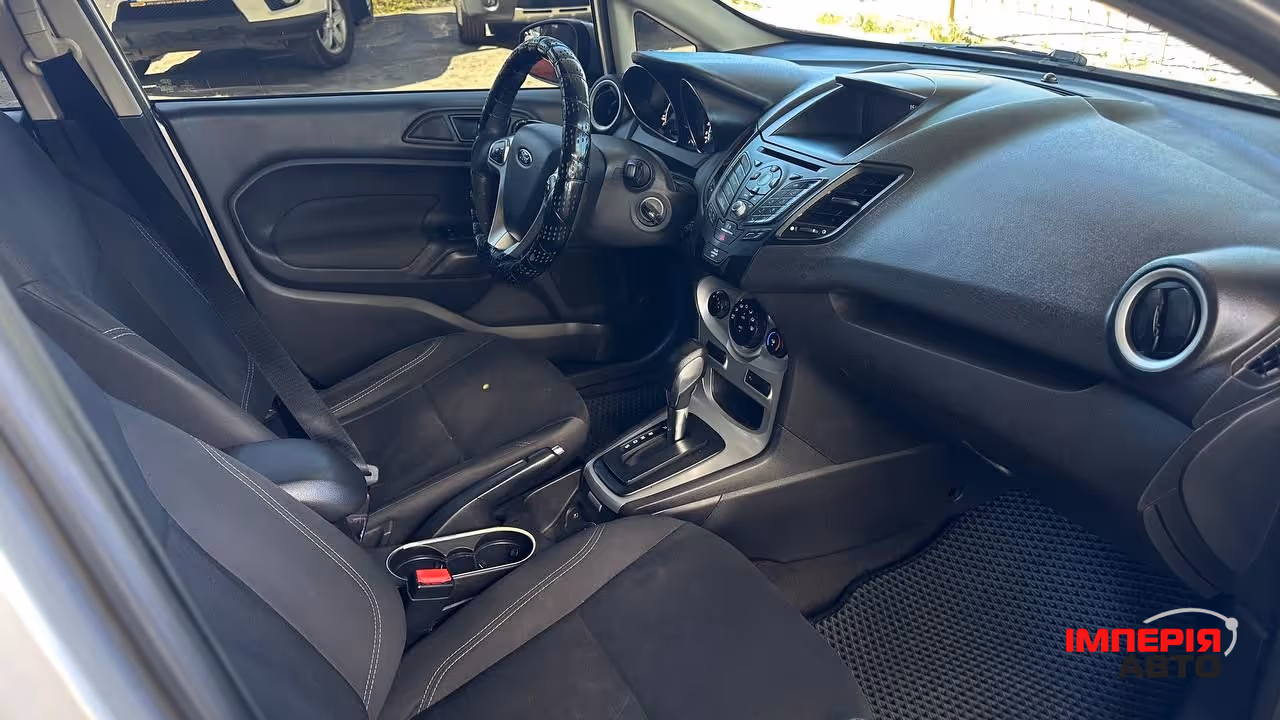 Ford Fiesta - фото 4