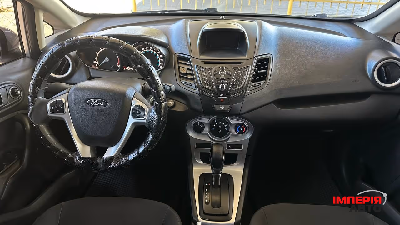 Ford Fiesta - фото 2