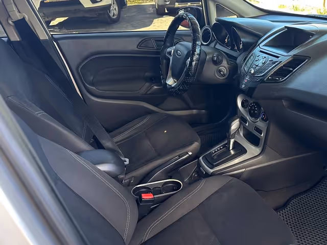 Ford Fiesta - фото 4