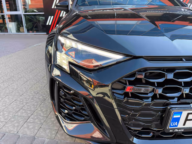 Audi RS 3 - фото 4