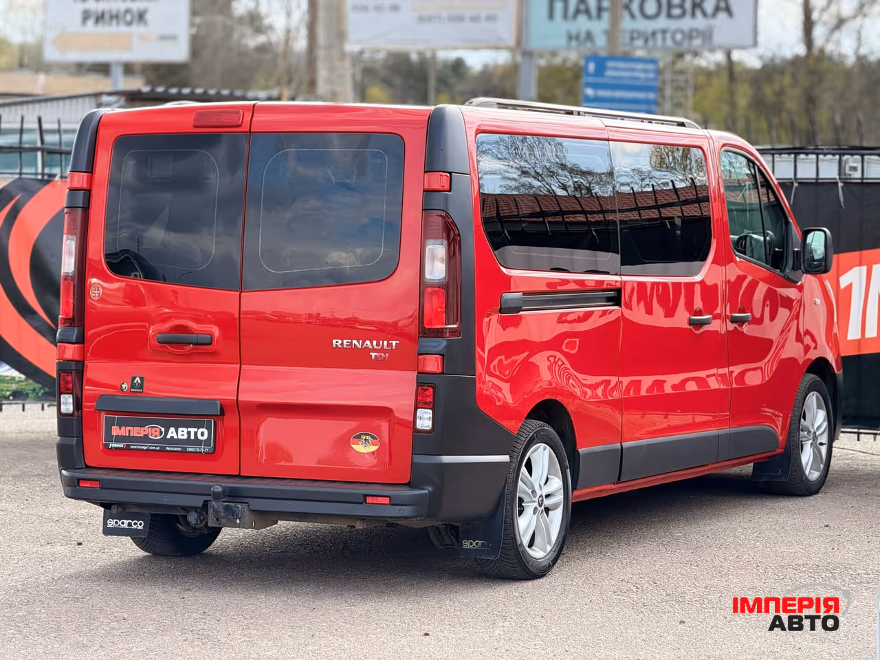Renault Trafic - фото 5