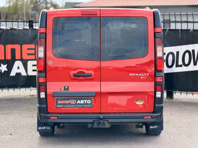 Renault Trafic - фото 4