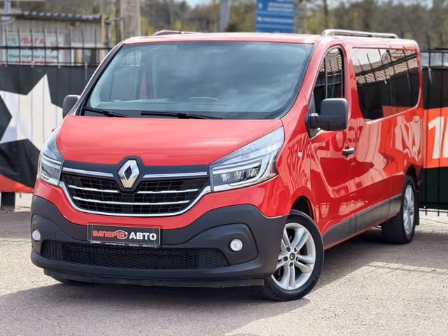 Renault Trafic - фото 2