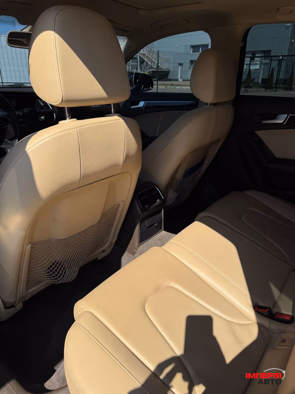 Audi A4 - фото 10