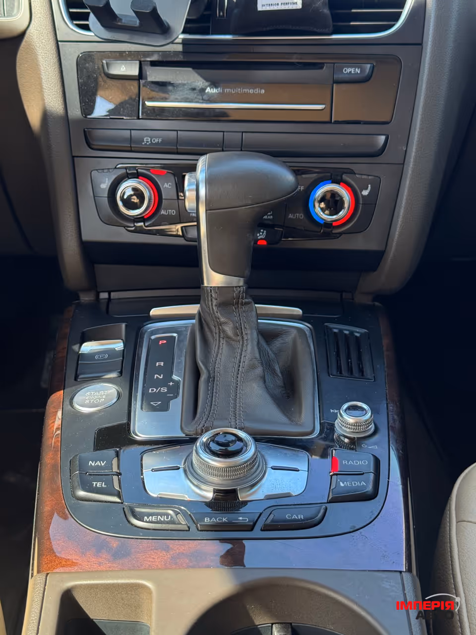Audi A4 - фото 16
